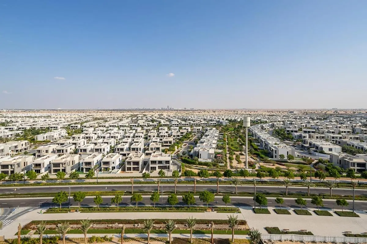 Frank Porter - Collective Tower 1 Dubaj Spojené arabské emiráty